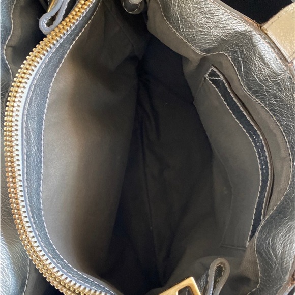 MARC JACOBS SILVER TOTE - Picture 6 of 7